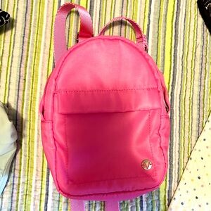 Livi Active Cross Body Bag hot pink